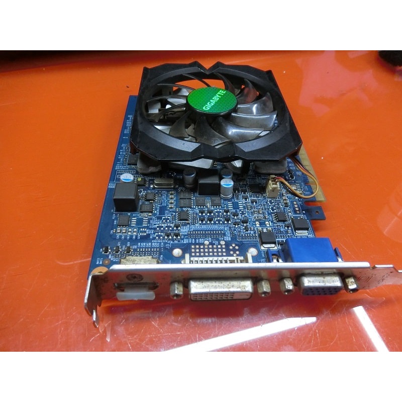 Card màn hình dung lượng 2G chơi game lol fifa cf gigabyte GT 420