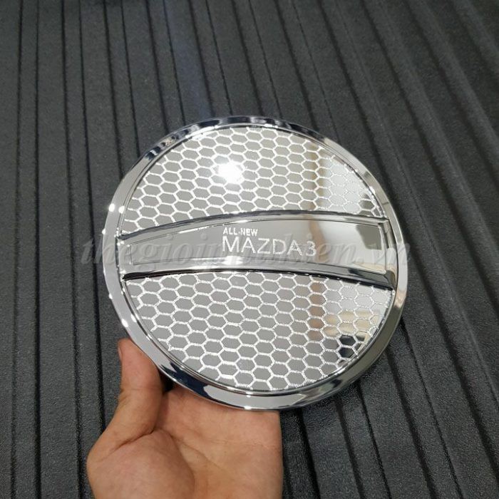 Ốp nắp xăng dành xe Mazda 3, Mazda3 2020 - 2021- 2022 mạ Crom cao cấp