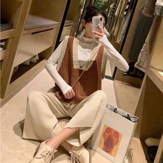 Áo gile len móc dễ thương