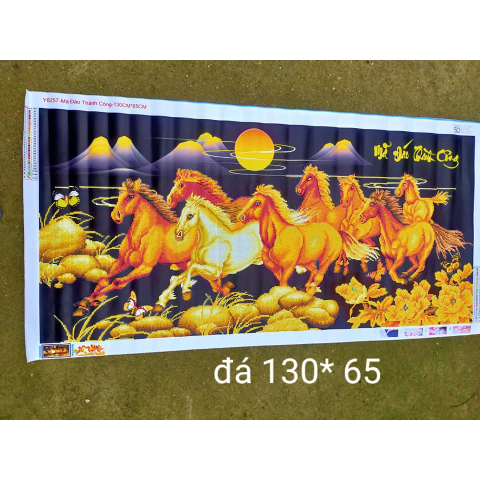 Tranh đính đá + tranh thêu ngựa mã đáo thành công nền đen
