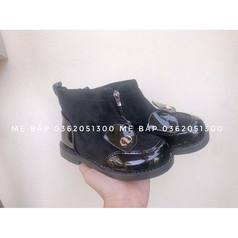 Boot nơ bé gái