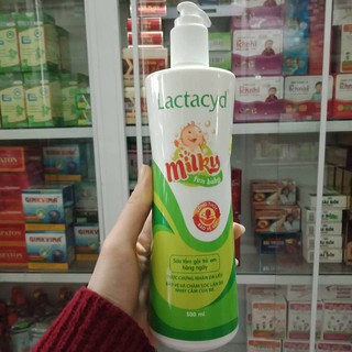 Sữa tắm gội toàn thân Lactacyd Milky chai 500ml