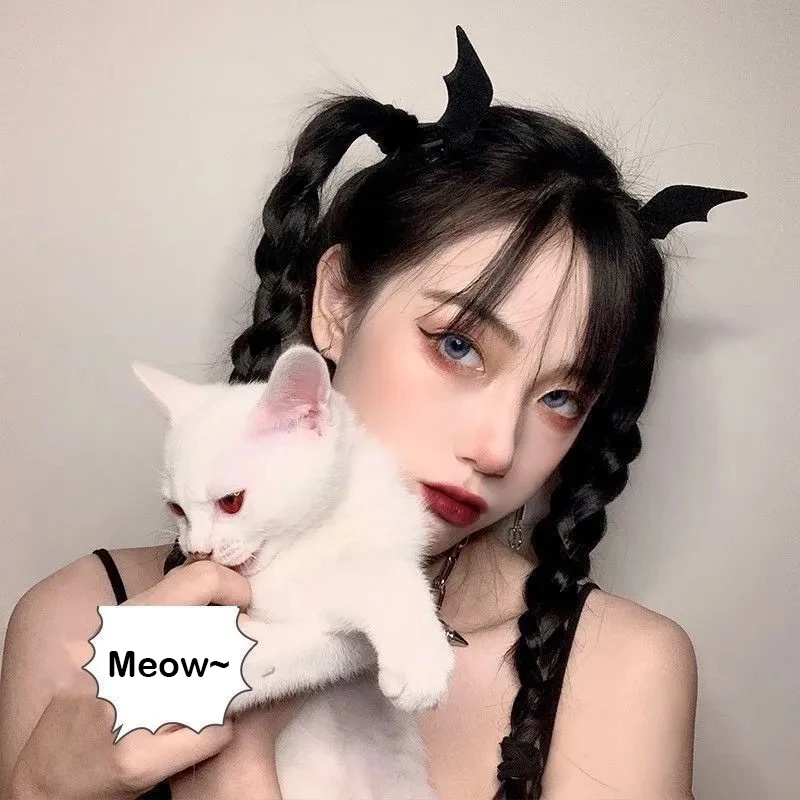 Cặp kẹp tóc cánh dơi màu đen hóa trang halloween