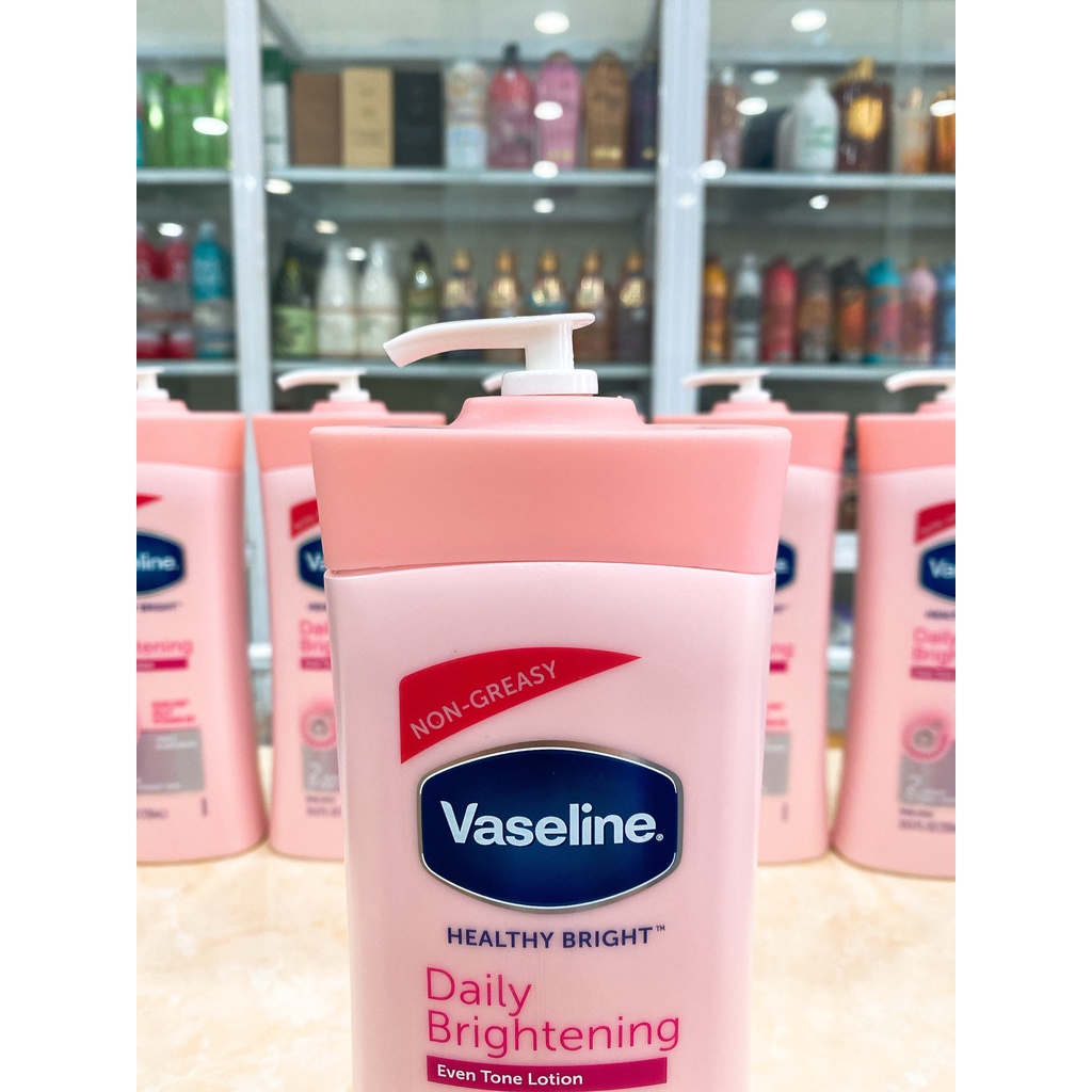 (Mẫu Mới 2021) SỮA DƯỠNG THỂ VASELINE 725ML