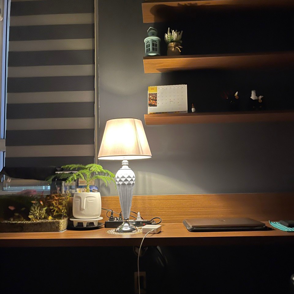 Đèn Ngủ Để Bàn Cao Cấp Dimmer Thân Gốm Sứ, Ánh Sáng Led Vàng, Decor Phòng Ngủ, Phòng Khách, Khách Sạn, Mã S09- HUTA Shop