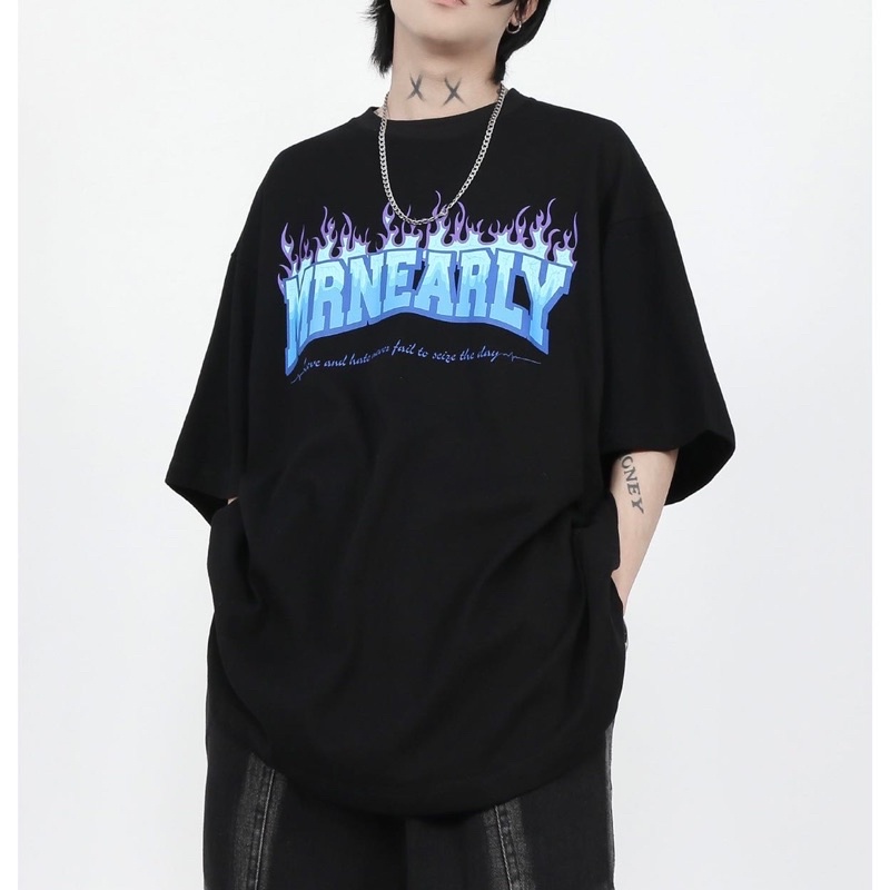 Áo thun tay lỡ nam nữ,in hình Nearly 2 màu
