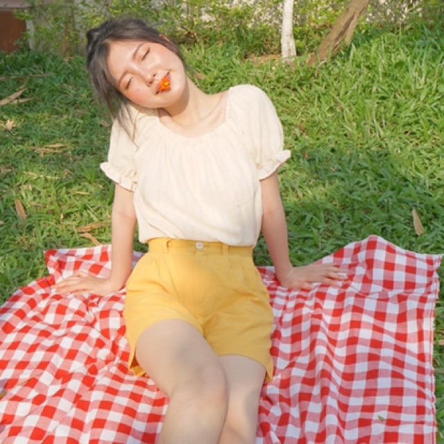 Quần Shorts Cạp Cao