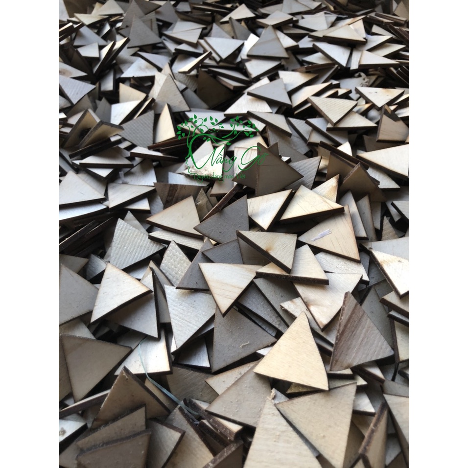 Set 50 miếng gỗ hình tam giác dùng để trang trí, làm đồ handmade, làm biển trang trí Terrarium