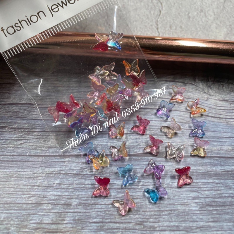 Phụ kiện trang trí móng: Hoa sứ nhí kèm nơ và gấu Thiên Di Nail