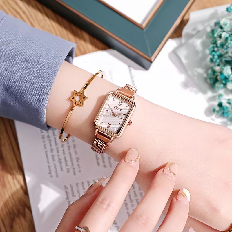 Đồng Hồ Đeo Tay Mặt Vuông Nhỏ Màu Xanh Lá Nhạt Thời Trang Sang Trọng Niche Đơn Giản Dành Cho Học Sinh Nữ