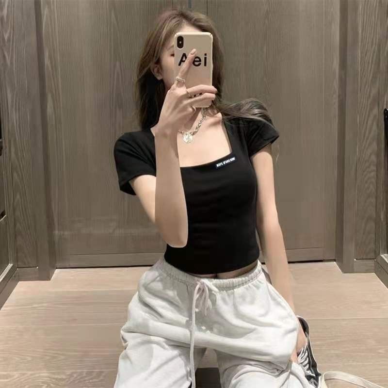 Áo Cổ Vuông Logo Croptop Thun Tăm