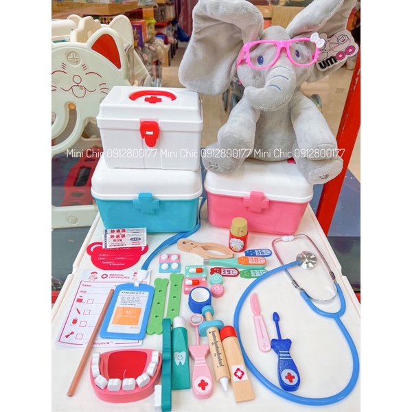 Đồ chơi bác sĩ bằng gỗ hộp nhựa
