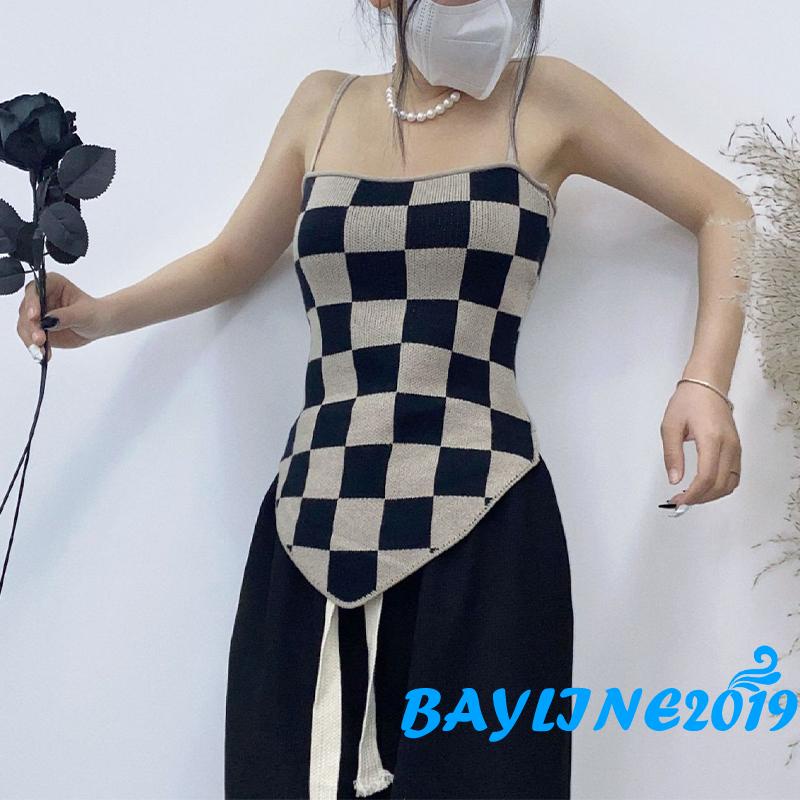 Set áo thun dài tay và áo hai dây họa tiết ca rô màu sắc trẻ trung dành cho nữ