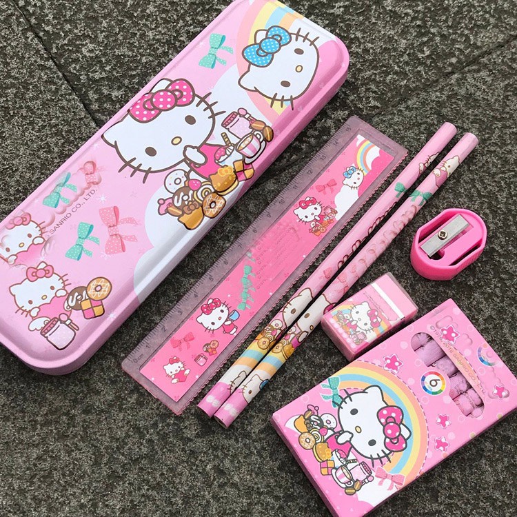 Set dụng cụ học tập cho bé 7 món (có sáp màu)