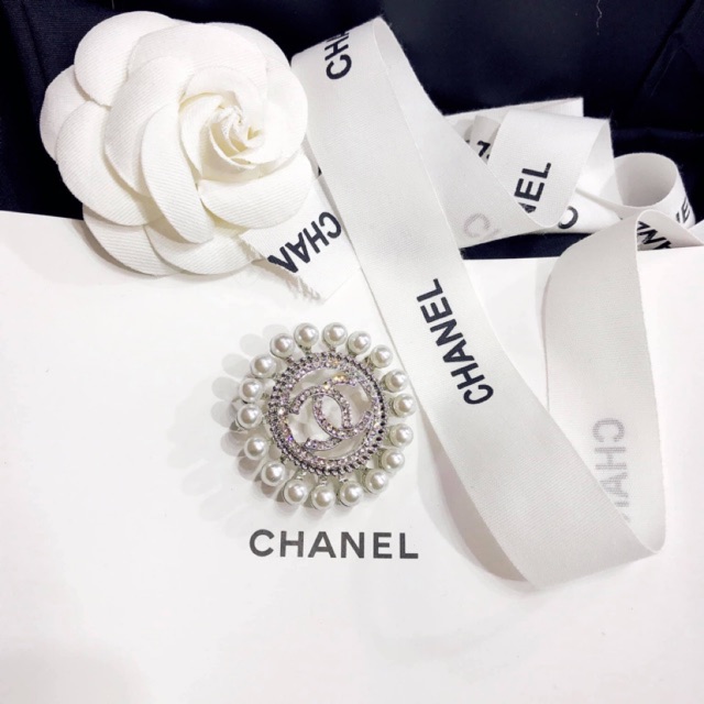 CÀI ÁO ĐÍNH ĐÁ CN