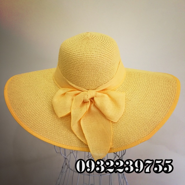Mũ đi biển rộng vành Vàng