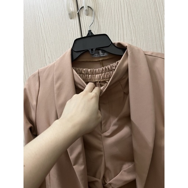 Pass set áo vest tay dài quần ngắn - new 95%