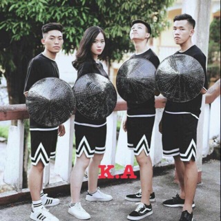 Quần chữ V màu đen