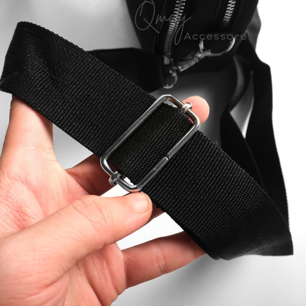 Túi Đeo Chéo Nam Nữ Cao Cấp Chống Thấm Nước KARL NEW 2022 Size | 25cm x 15cm x 6.5cm