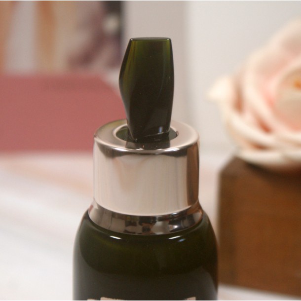Tinh Chất Hỗ trợ giảm mụn Phục Hồi Da 50ml La Mer