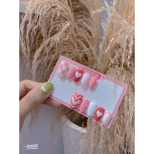 Nail box thiết kế giá rẻ