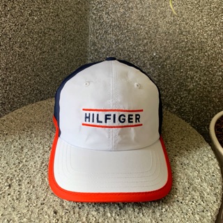 𝐍𝐨́𝐧 𝐓𝐎𝐌𝐌𝐘