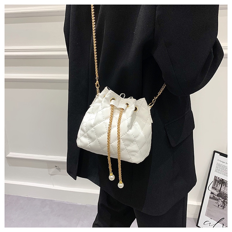 Túi Rút Đeo Vai Màu Trơn Đính Đá Thời Trang NB00378