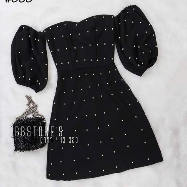 Đầm bẹt vai đen