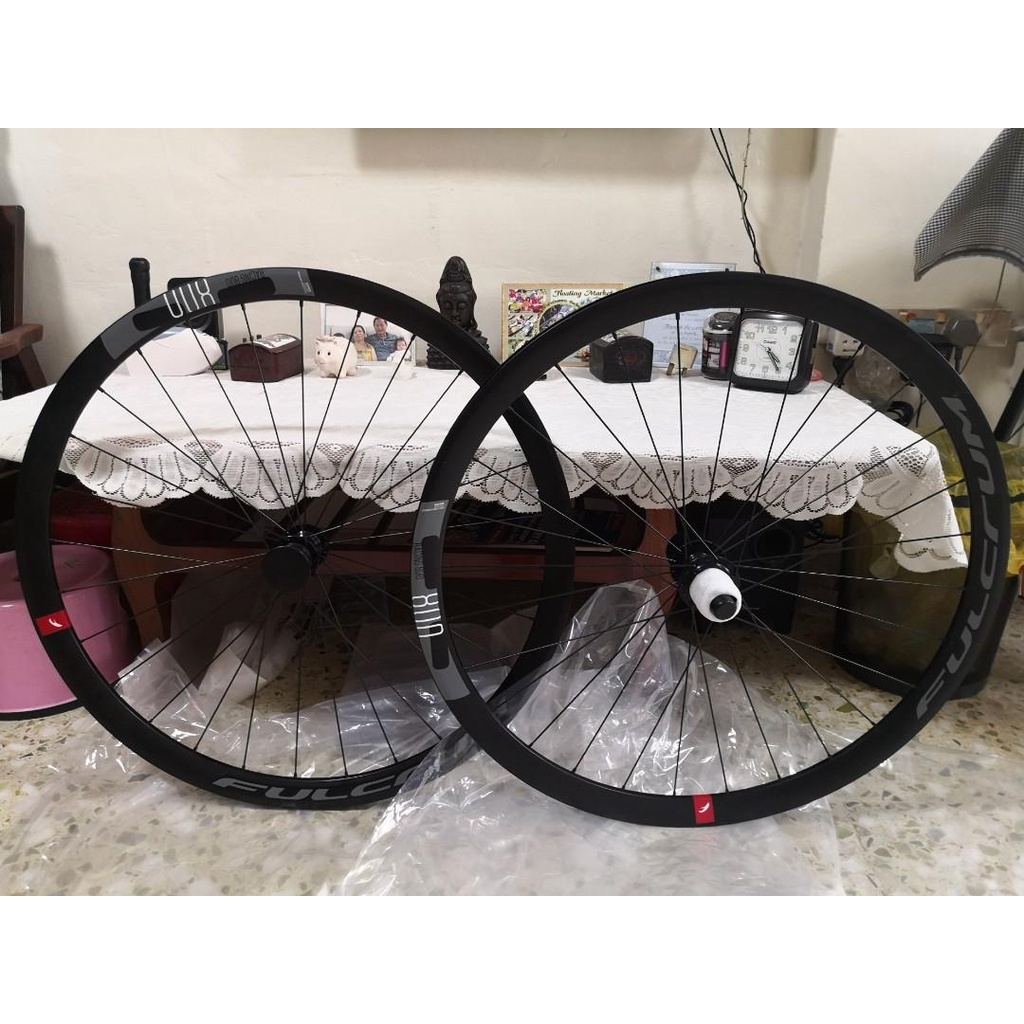 Cặp bánh xe Fulcrum Racing 800 nhôm, thắng disc / hub shimano 11 tốc