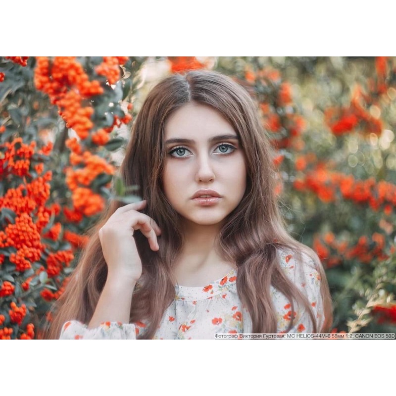 Ống kính bokeh xoáy và nét MF Helios 44M-6 58/2