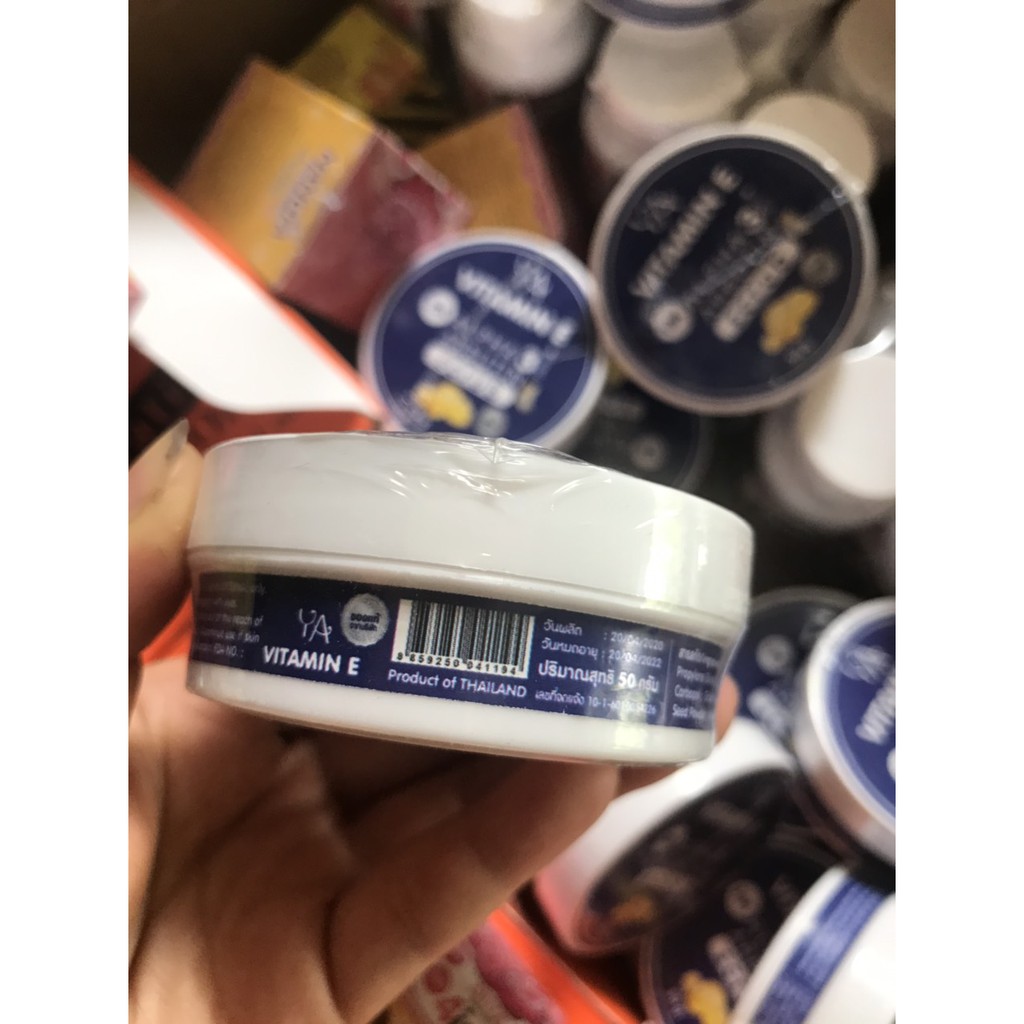 Tẩy tế bào chết Vitamin E Alpha Arbutin 3+ Thái Lan