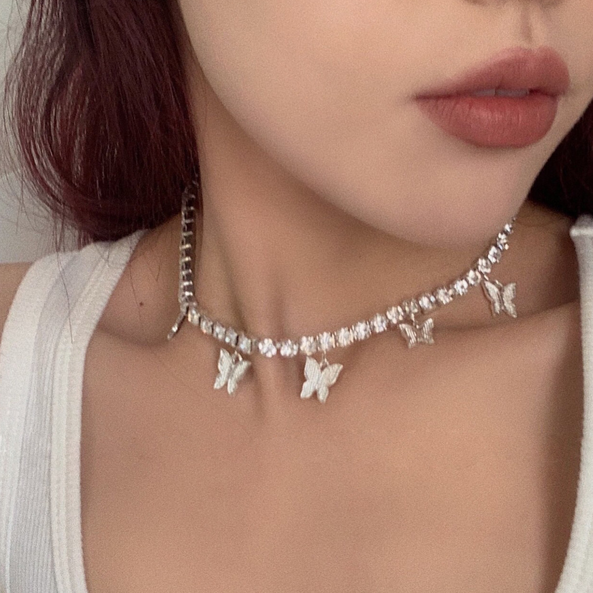 Vòng choker phối mặt hình bướm đính đá phong cách Hàn Quốc thời trang cho nữ