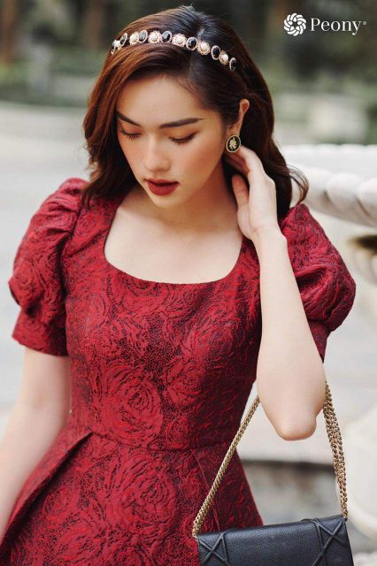 Vải gấm vân hoa