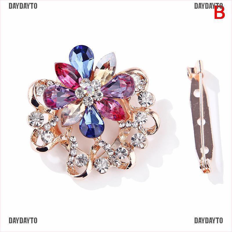 Ghim Cài Áo Hình Vòng Hoa Đính Đá Nhiều Màu Thời Trang