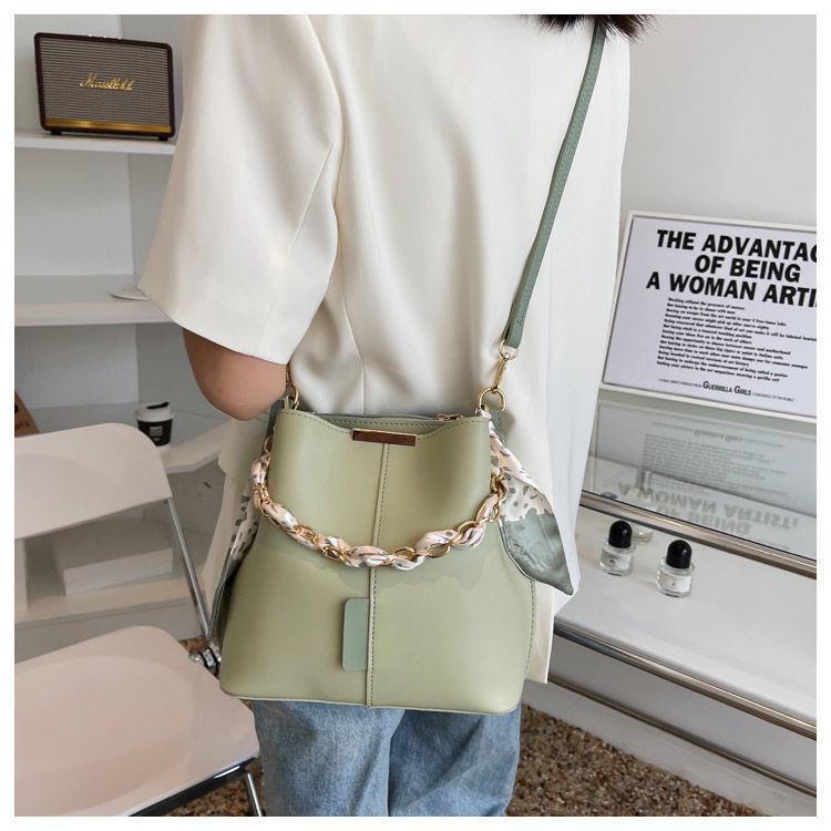 Túi đeo vai nữ bo viền kèm quai tết khăn túi bucket 2 ngăn