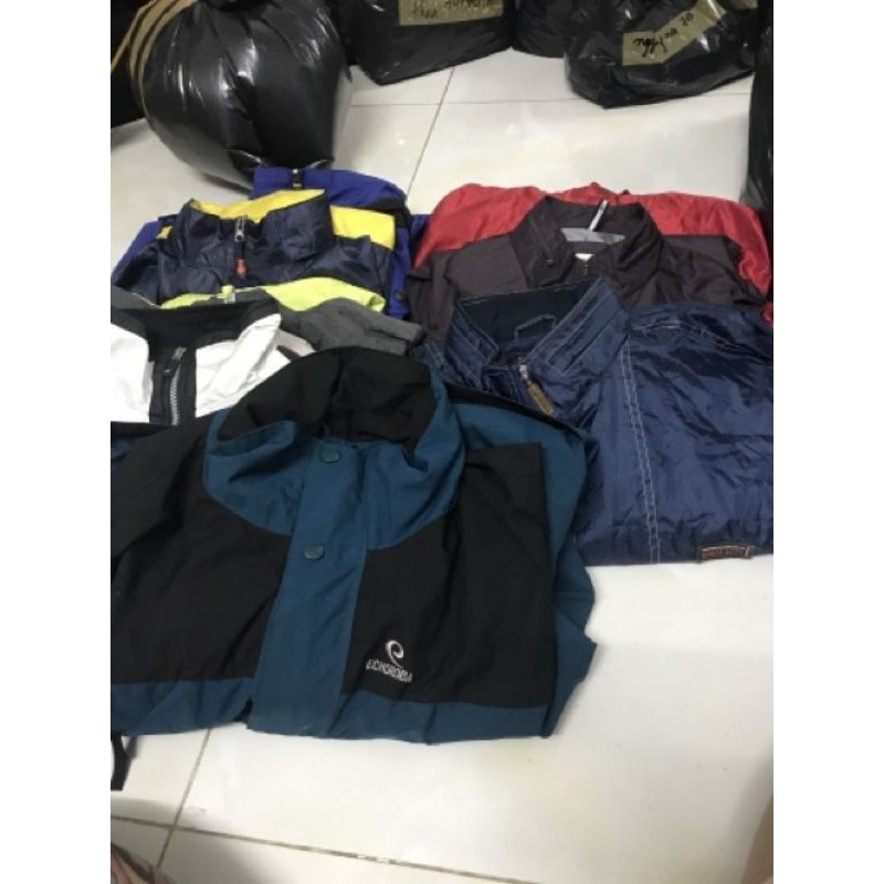 combo áo(rieng 1 goc troi.