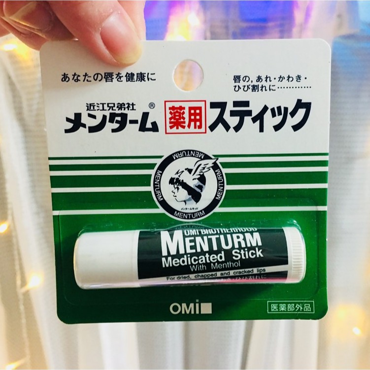 Son dưỡng chống nẻ bạc hà Menturm Omi medicated stick 4g