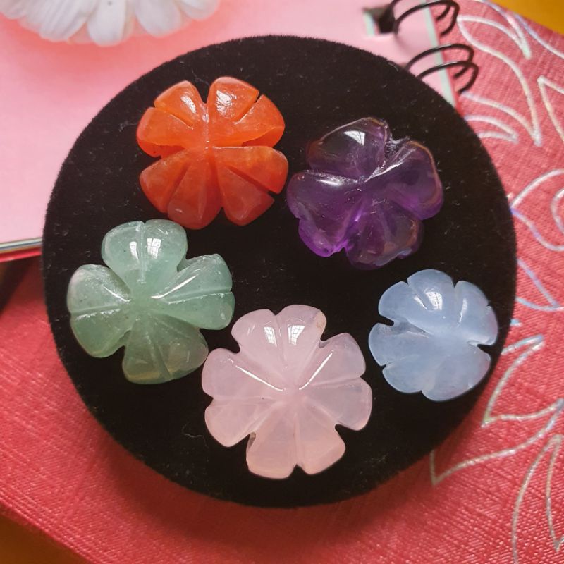 1 viên cỏ 4 lá 15x15mm, 20 x 20mm
