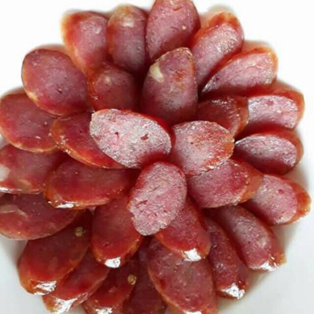 Lạp xưởng tươi nhà làm