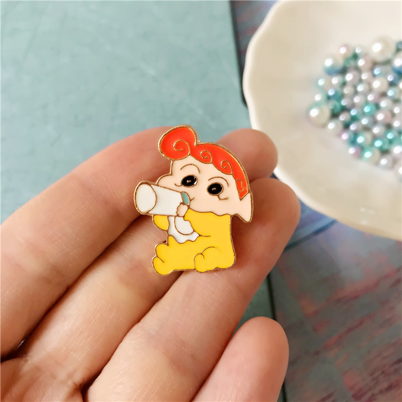 Huy Hiệu Cài Áo Hình Shin-Chan - 01