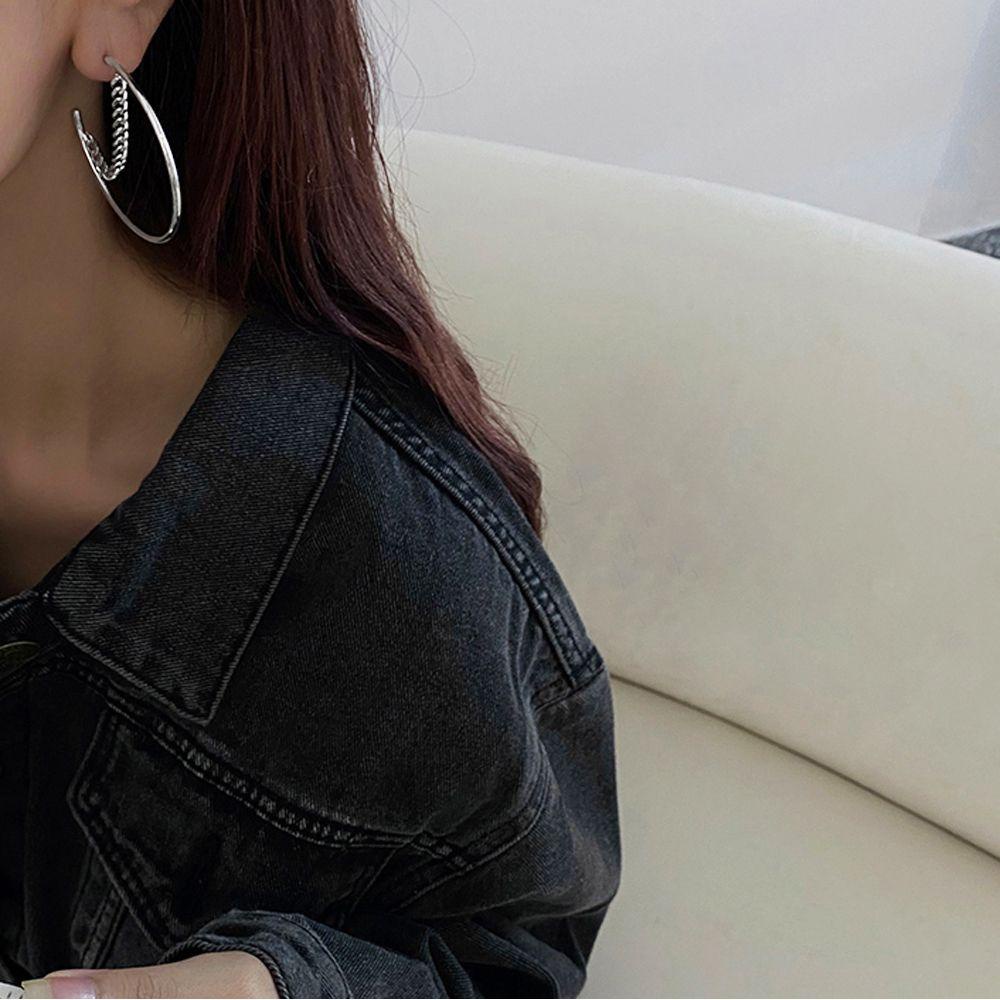 Bông Tai Dạng Vòng Phối Dây Xích Bằng Kim Loại Phong Cách Hip Hop Thời Trang Cho Nữ