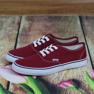Giày sneaker cổ thấp classic nam màu đỏ đô