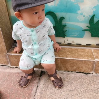 Sandal gấu H.m bé trai