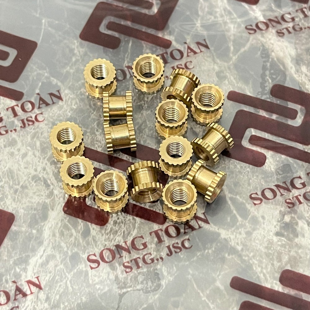 [BỊCH 10 CÁI] Ốc cấy M5 x 7mm x 8mm ren trong bằng đồng rãnh chèn nhựa hoặc gỗ bằng đồng Knurl insert nut Brass