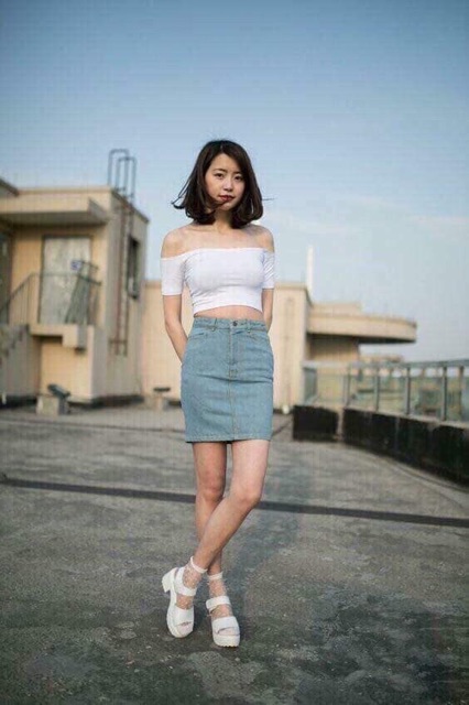 [Mã FASHIONT4WA2 giảm 10K đơn 50K] Áo Croptop Trễ Vai Tay Ngắn - Chất Thun Gân | BigBuy360 - bigbuy360.vn