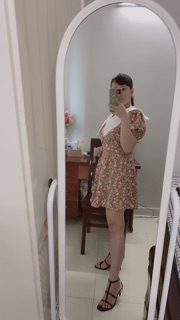 Jum váy hoa