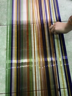 Ống thủy tinh màu trang trí