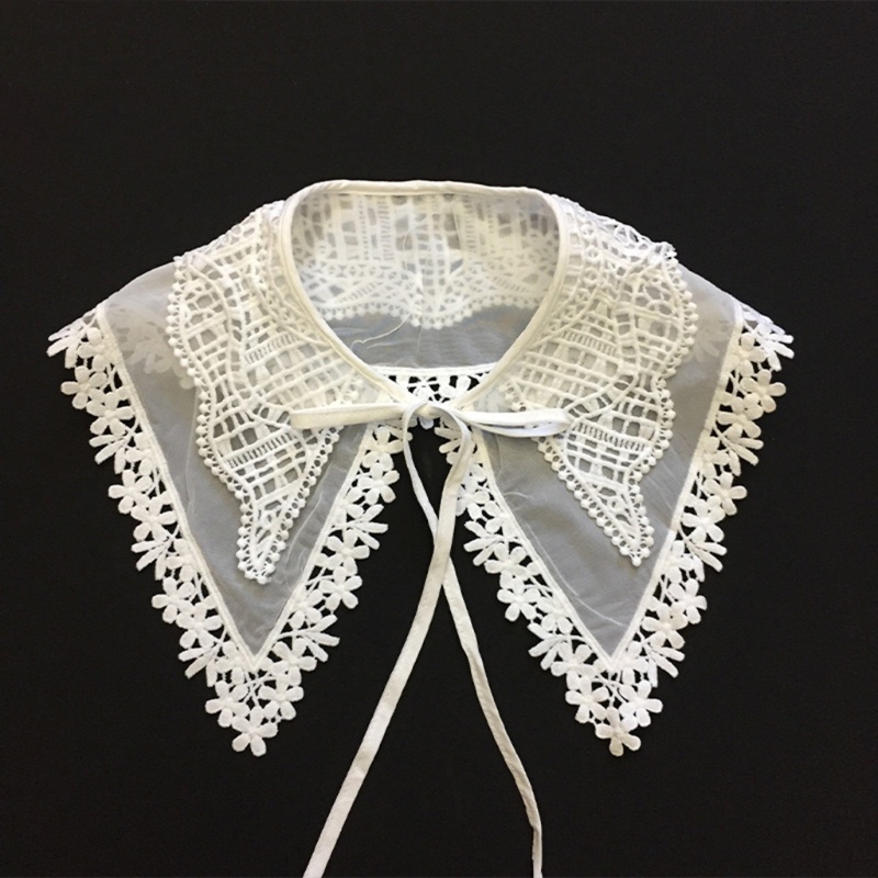 Cổ áo ren hai lớp thêu họa tiết dành cho nữ