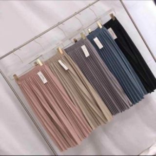 Chân váy xếp ly dài