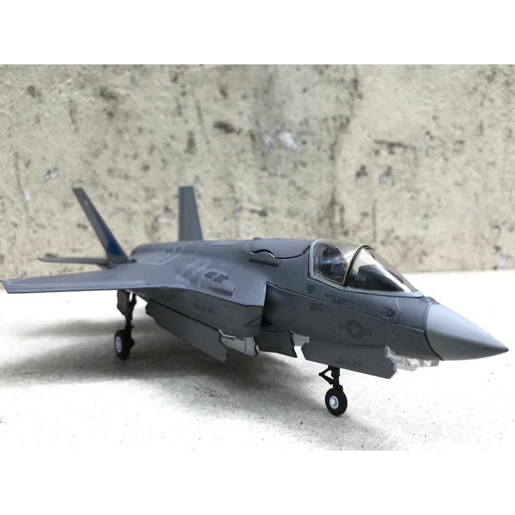 Mô hình Máy bay F- 35C Lightning II 1:72